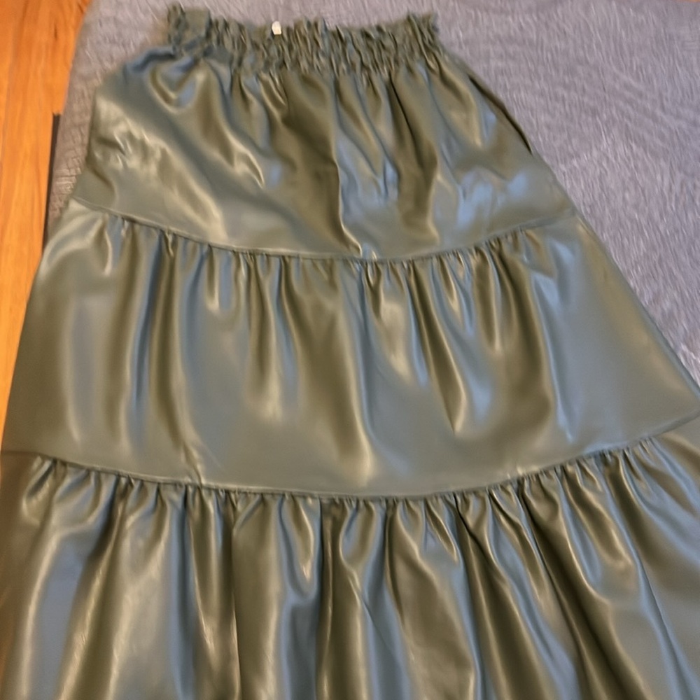 Anthropologie tierred skirt - Picture 6 of 6